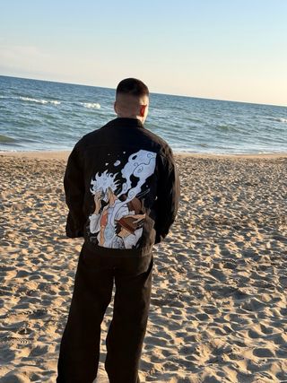 Chaqueta tejana negra L – Luffy (Pasado/Futuro)