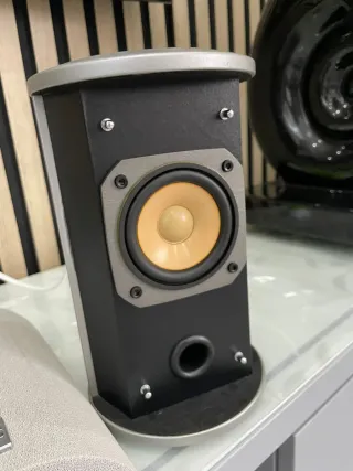 Altavoces JVC Hi-Fi Negros y Plateados