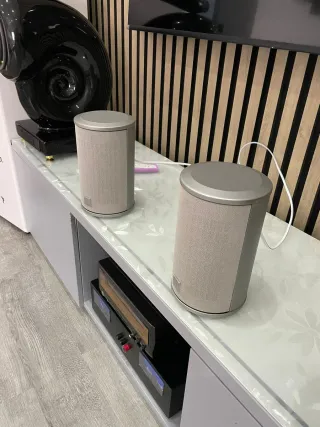 Altavoces JVC Hi-Fi Negros y Plateados