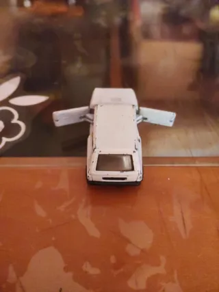 Coche miniatura Guisval blanco