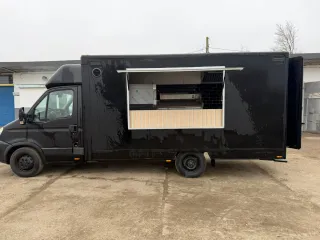 Foodtruck Iveco Negro