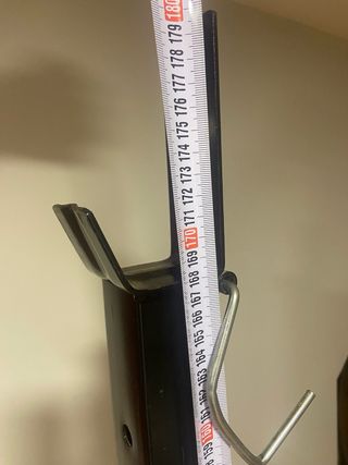 Banco de pesas y 2 racks