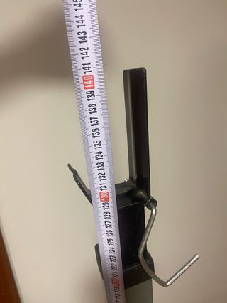 Banco de pesas y 2 racks