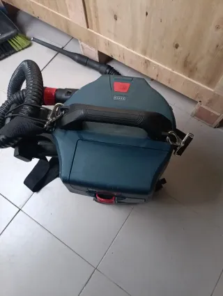 Aspirador Bosch GAS 18V, 10 litros a batería