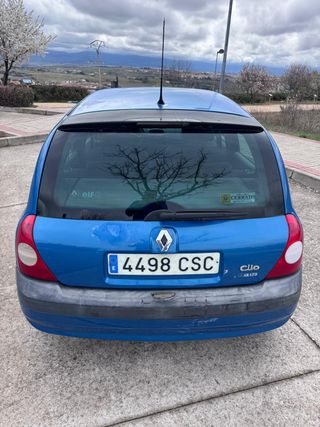 Renault Clio 2004