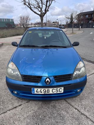 Renault Clio 2004