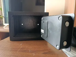 Caja fuerte Yale digital y con llave