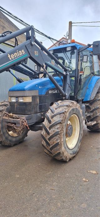 Tractor New Holland Azul