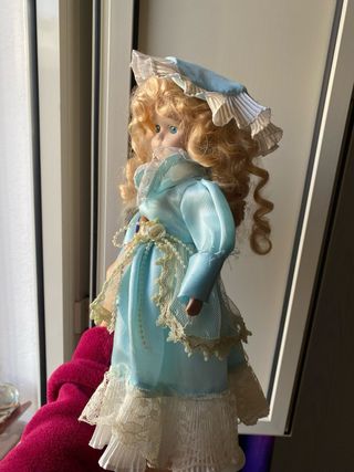 Bambola vintage ceramica