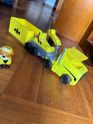 Camión Paw Patrol con figura