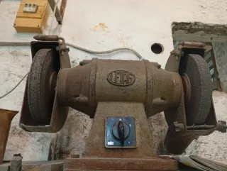 Esmeril FAG con dos muelas