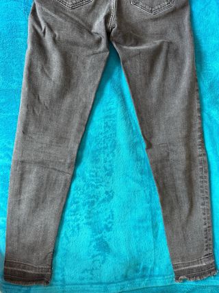 Pantalón vaquero Zara negro T.34