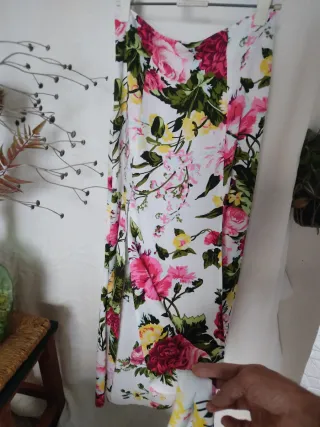 Falda larga floral abierta