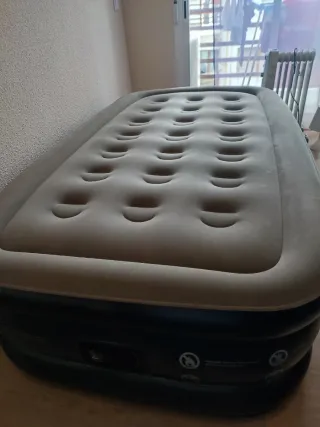 Colchón Hinchable Idoo con bomba de inflado