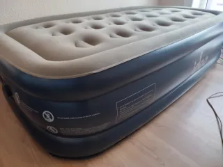 Colchón Hinchable Idoo con bomba de inflado