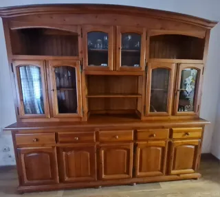 Mueble rústico madera maciza y cristal