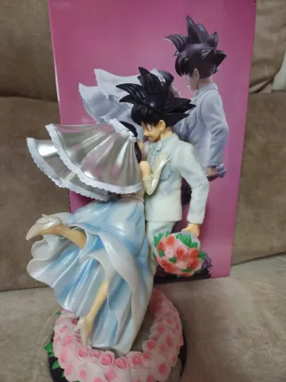 Figura Boda Goku y Milk