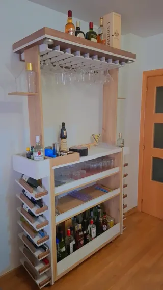 Bar de madera melamina multicolor