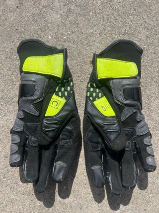 Guantes VR 46