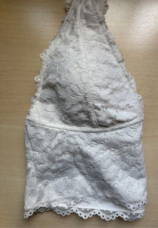 Top lencero blanco encaje