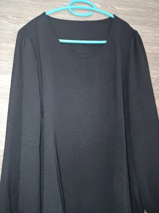 Blusa negra Shein manga larga