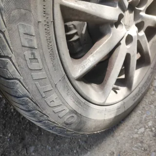 15€ . Cada una .  Cubiertas coche 185-60-R15