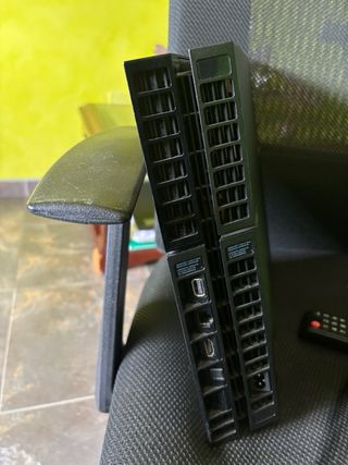 PS4 (PlayStation 4) Nera + Giochi e Controller