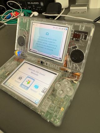 Nintendo DSi Transparente