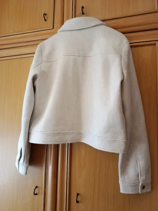 Chaqueta Zara Beige