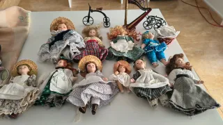 Collezione di Bambole in Porcellana Vintage