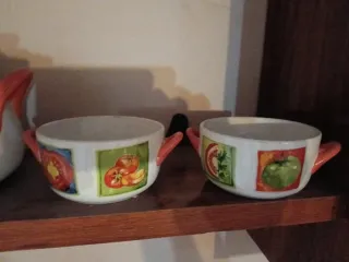 Juego de porcelana con diseño de frutas