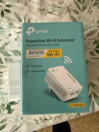 TP-Link AV600 Powerline Wi-Fi Extender kit