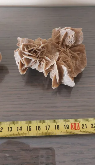 Rosa del desierto mineral