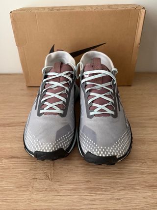Zapatillas Nike Trail Gore-Tex Grises y Turquesa