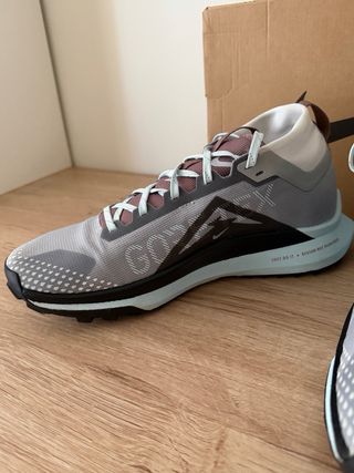 Zapatillas Nike Trail Gore-Tex Grises y Turquesa