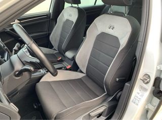 Volkswagen Golf R300 2015