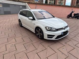 Volkswagen Golf R300 2015