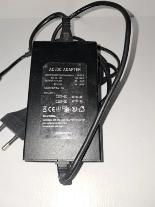 Adaptador Universal Portátil 100W