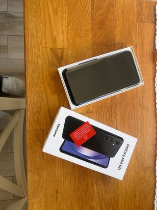 Teléfono móvil negro