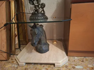 Mesa auxiliar decorativa de cristal y piedra