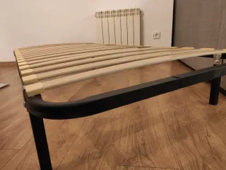 Somier metálico con láminas de madera