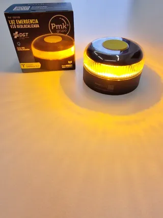 2 Balizas V16 homologadas DGT