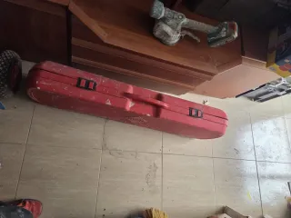 Cortadora de azulejos Rubi corta hasta