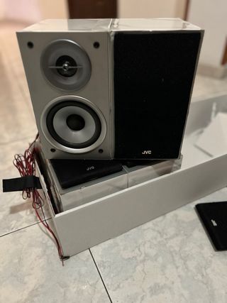 4 Altavoces JVC Plata
