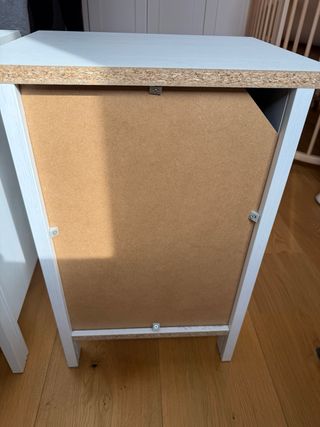 Dos Mesitas de noche de madera en perfecto estado.