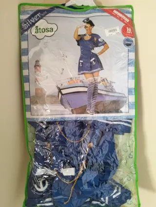 3 Disfraz Atosa talla unica y 2 faldas jamaicanas