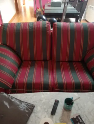 Sofá de 2 cuerpos a rayas