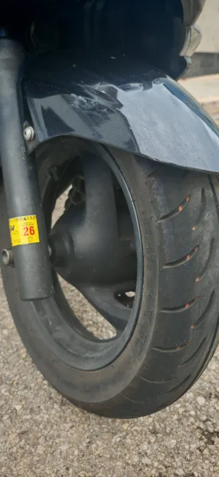 Honda SWT400. 2010 Negra No hay k hacerle nada.