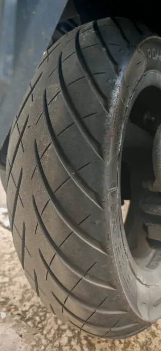 Honda SWT400. 2010 Negra No hay k hacerle nada.