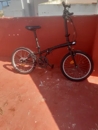 Bici plegable negra